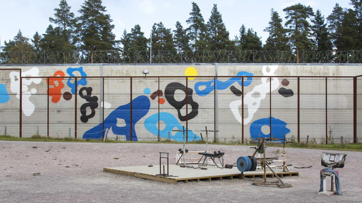 Graffititaiteilija EGS:n teos.
