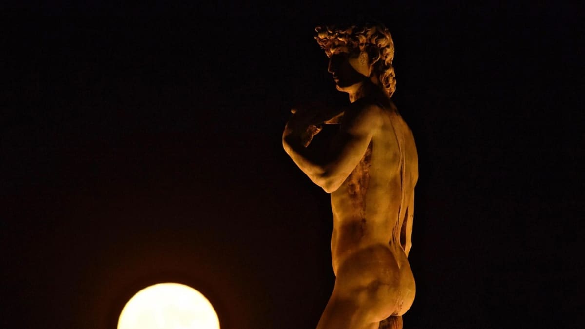 Firenzessä Kuu loisti kuin valonheitin