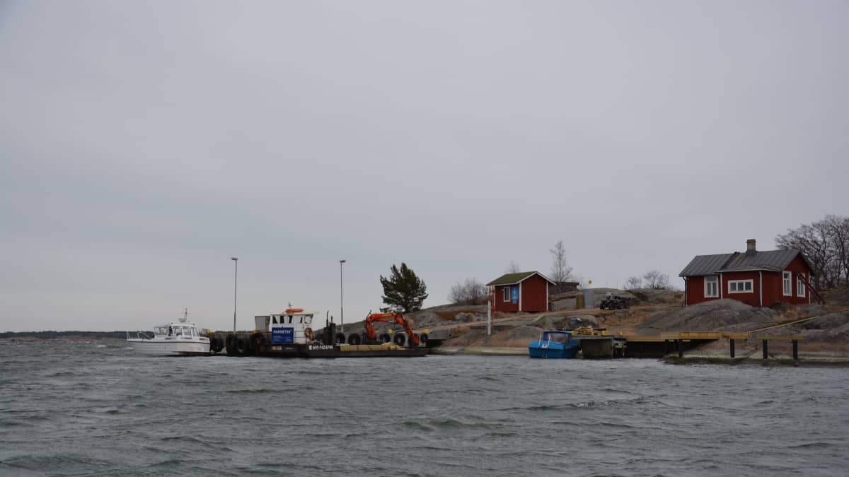 Bunkkeriyöpyminen on Örön uutuus – uusi veneyhteys vauhdittamaan matkailua  | Yle Uutiset