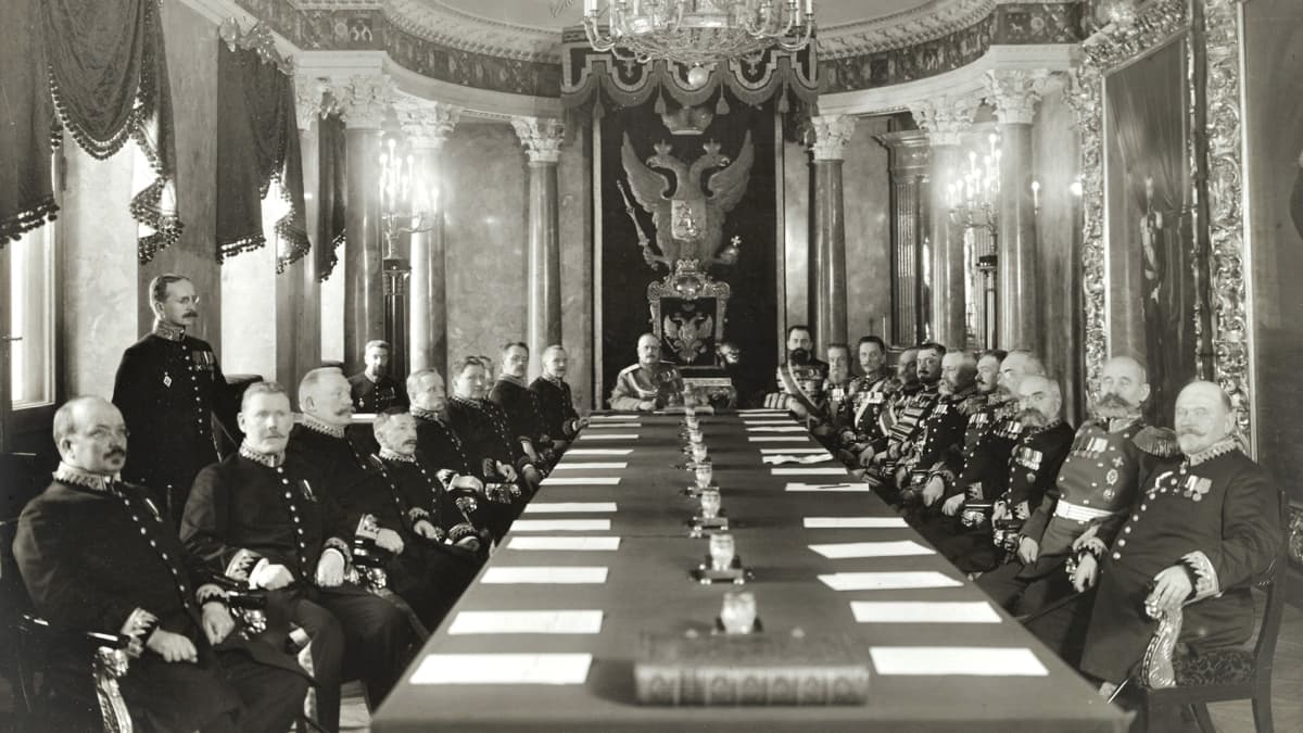 Ns. amiraalisenaatti istunnossaan 1915. 