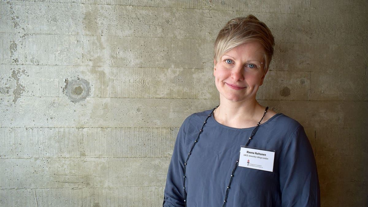 Lontoossa työskentelevä Moona Huttunen on valittu Vuoden nuoreksi virologiksi.