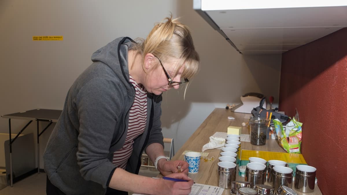 Susanna Paavilainen, Wisw Nose - Suomen hajuerottelu ry:n toiminnajohtaja, syöpäkoirat
