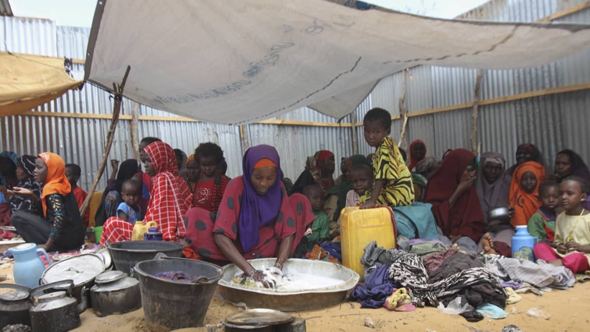 pakolaisia kankaan alla somaliassa
