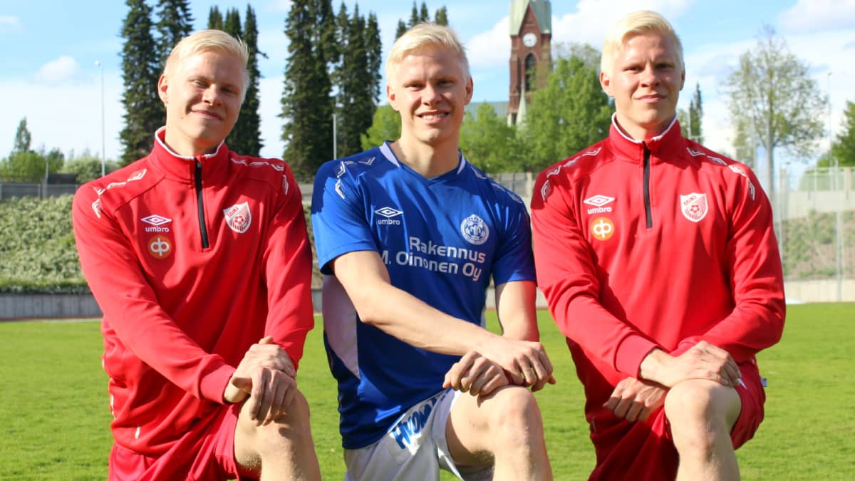 Mikkelissä jalkapalloilevat kolmoset Tommi, Sami ja Miika Ekmark.