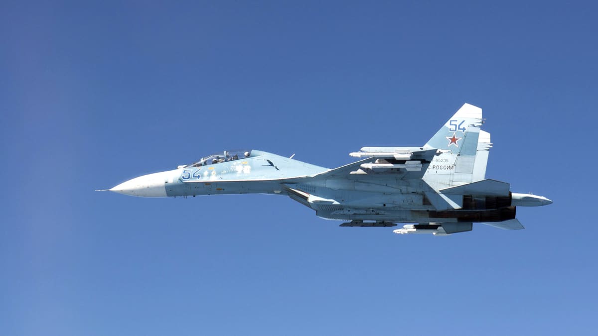 Venäläinen Suhoi Su-27 Itämeren ja Suomenlahden kansainvälisessä ilmatilassa. 