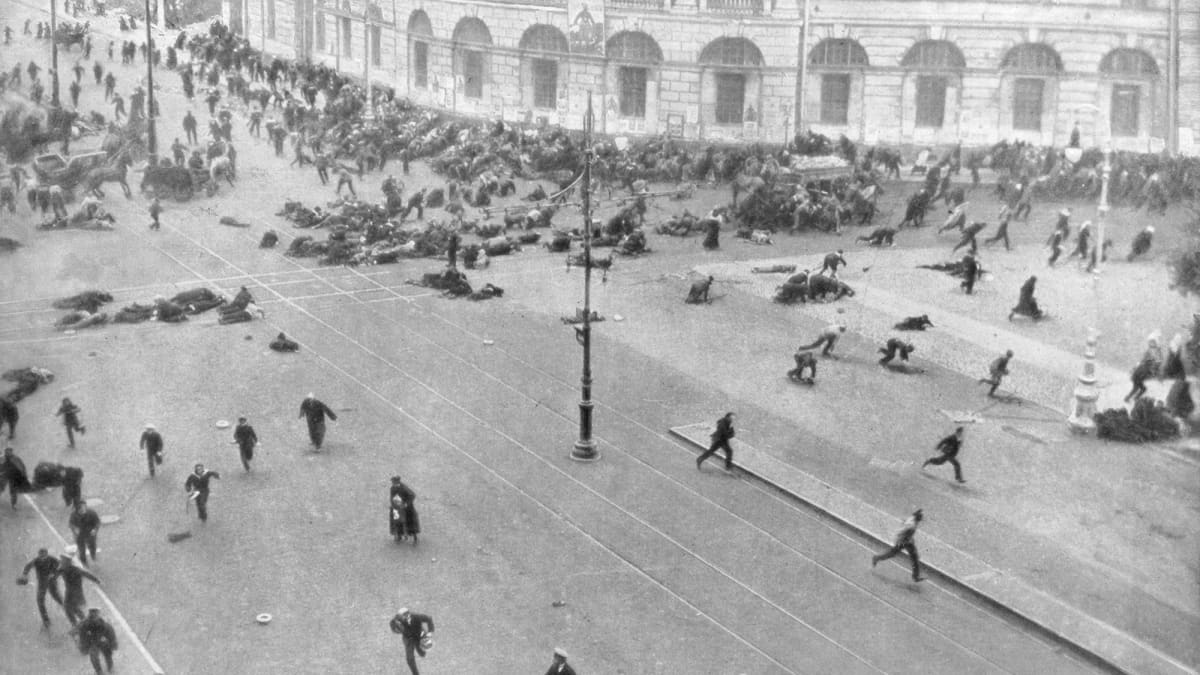 Katutaistelu Pietarissa 17. heinäkuuta 1917.