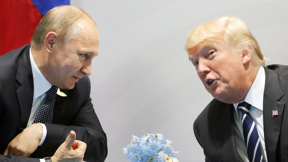 Vladimir Putin ja Donald Trump tapasivat G20-kokouksessa Hampurissa perjantaina