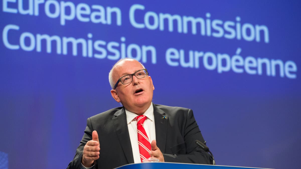 EU-komission ensimmäinen varapuheenjohtaja Frans Timmermans tiedotustilaisuudessa 26. heinäkuuta.