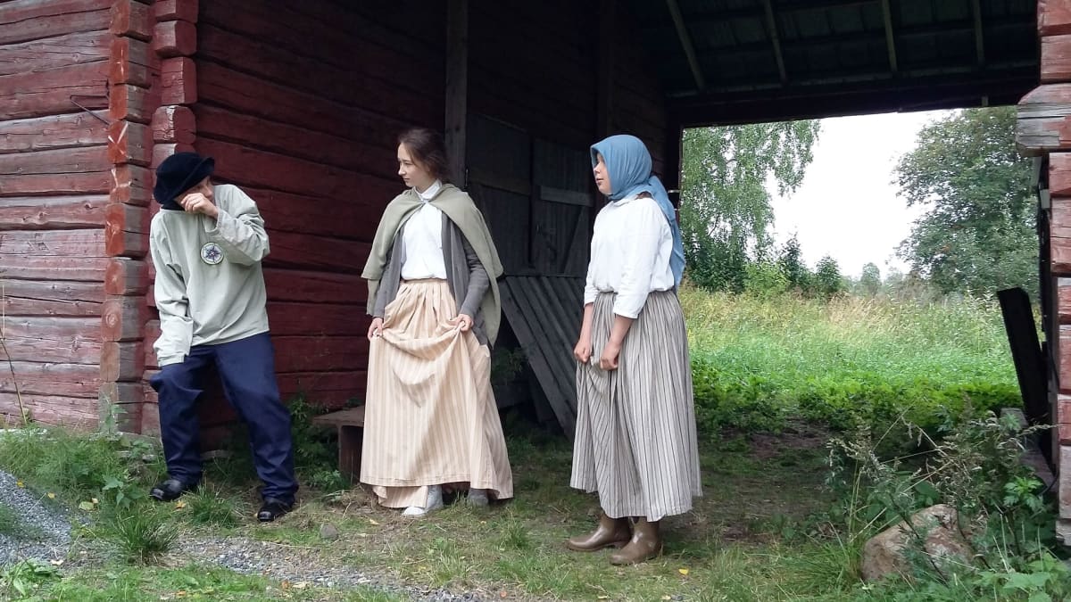 Putaan koululaisten Luther-elämyspolku -näytelmän kohtaus ukkosesta