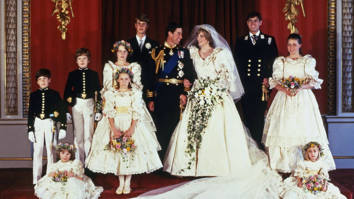 Charlesin ja Dianan hääkuva 29. heinäkuuta 1981.