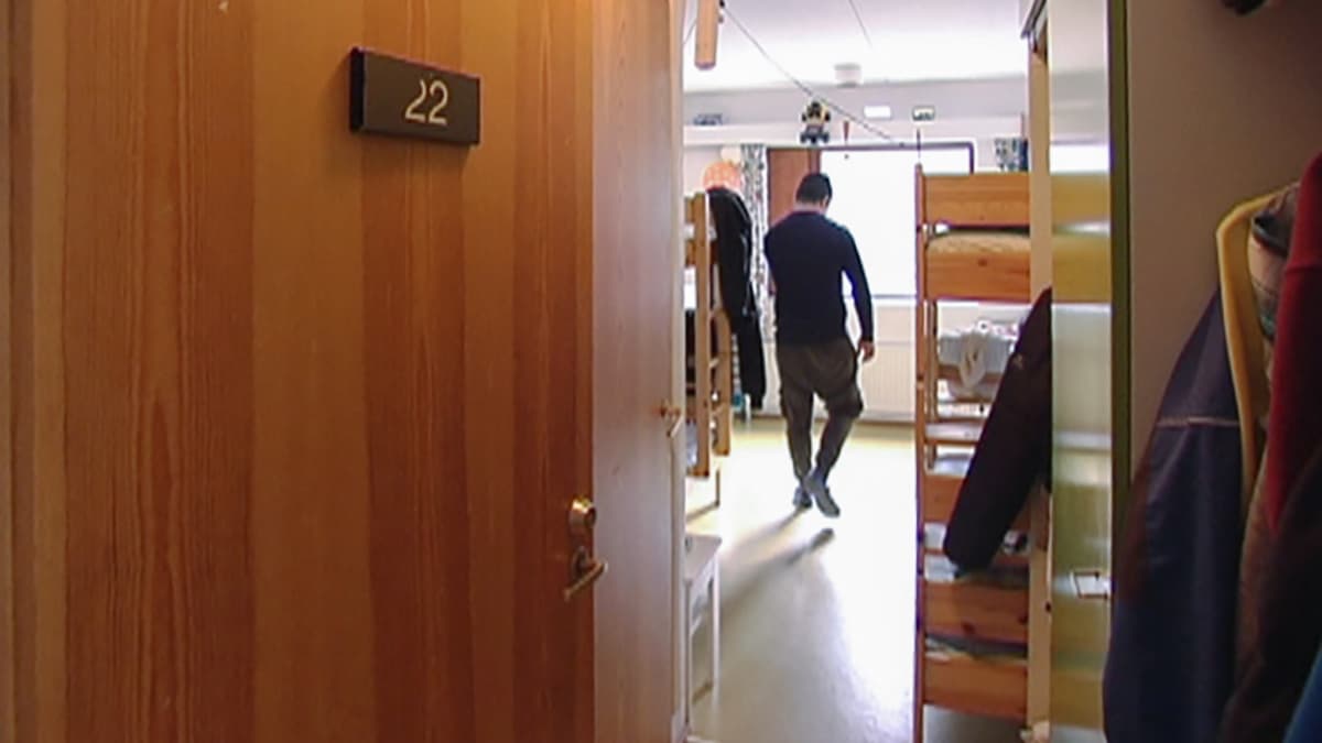 Alaikäinen turvapaikanhakija.