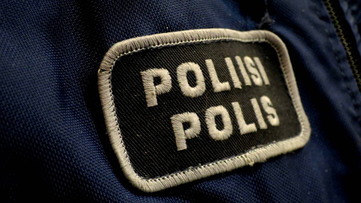 poliisin rintamerkki
