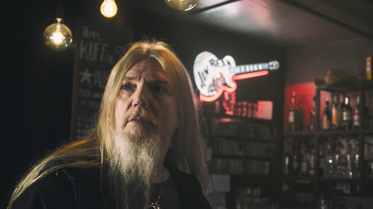 Marco Hietala. Paljon on kärsitty vilua ja nälkää, mutta nyt on vatsa täysi, Marko Hietala toteaa.
