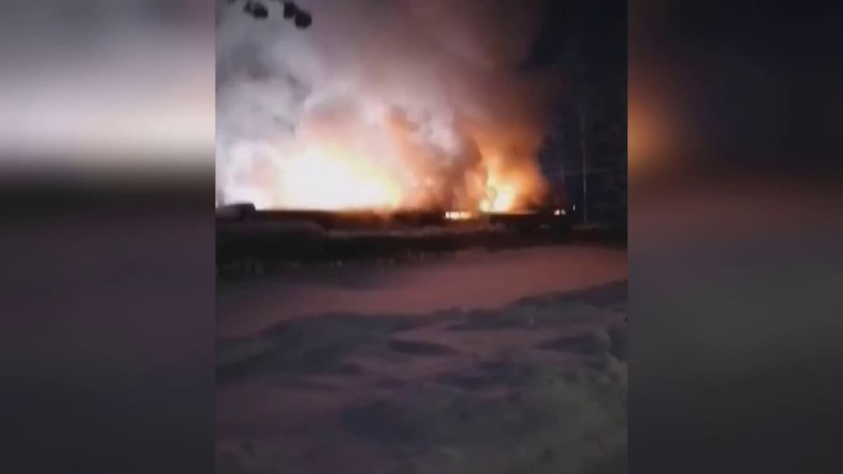 Rivitalon neljä huoneistoa tuhoutui tulipalossa Lieksassa – ei  henkilövahinkoja | Yle Uutiset