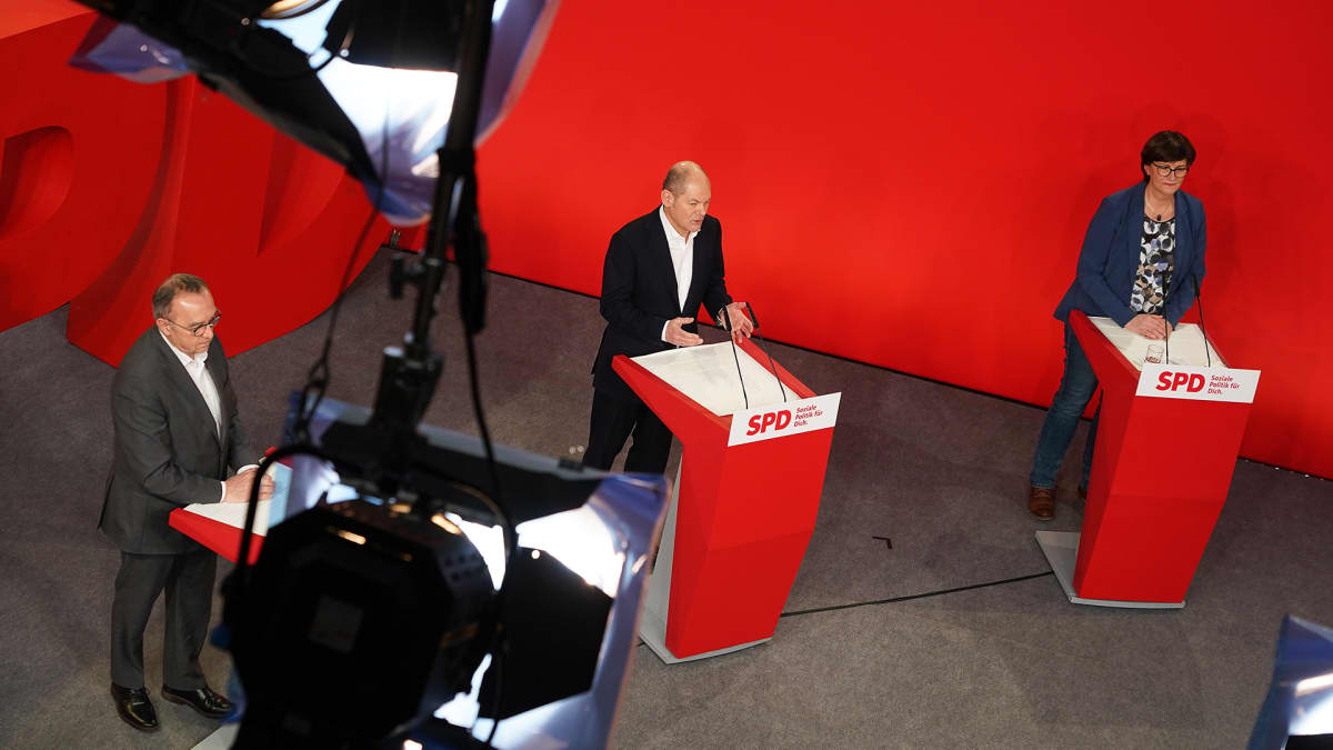 Olaf Scholz, Saskia Esken ja Norbert Walter-Borjans