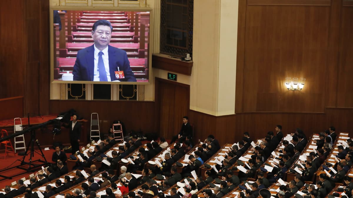 Presidentti Xi Jinping puhuu kansankongressissa maaliskuussa 2019