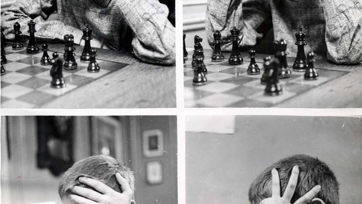 Bobby Fischer pelaa shakkia 13-vuotiaana
