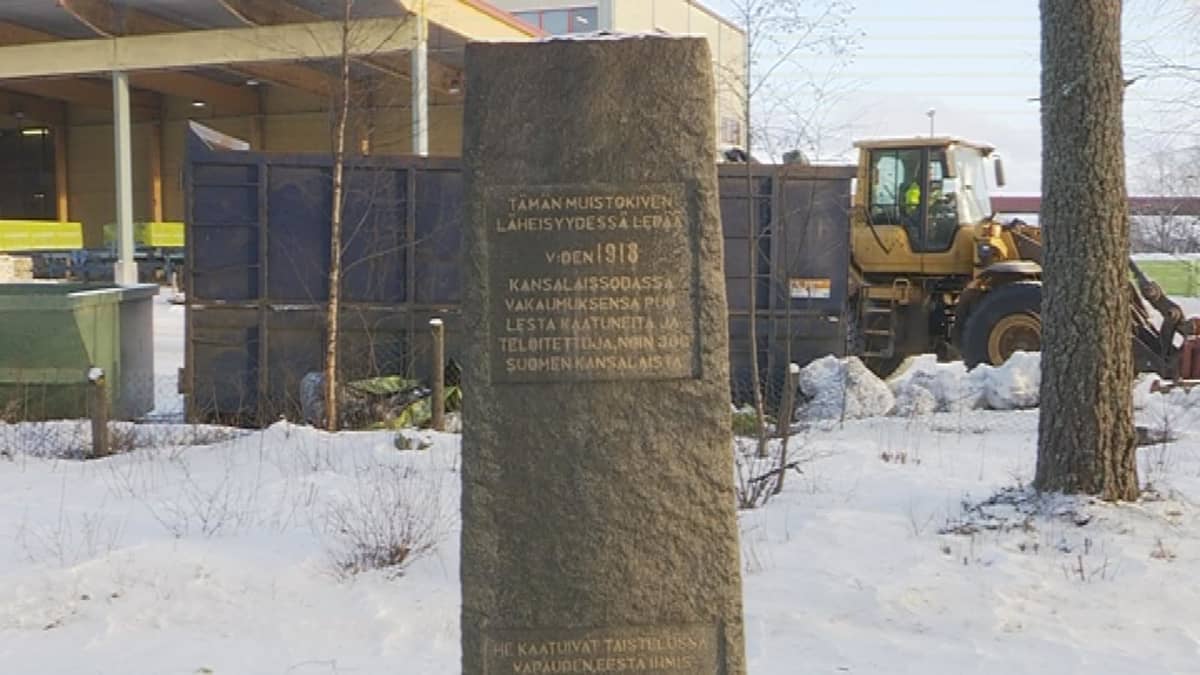 1918 sisällissodan joukkohaudan muistomerkki Vierumäellä Heinolassa.
