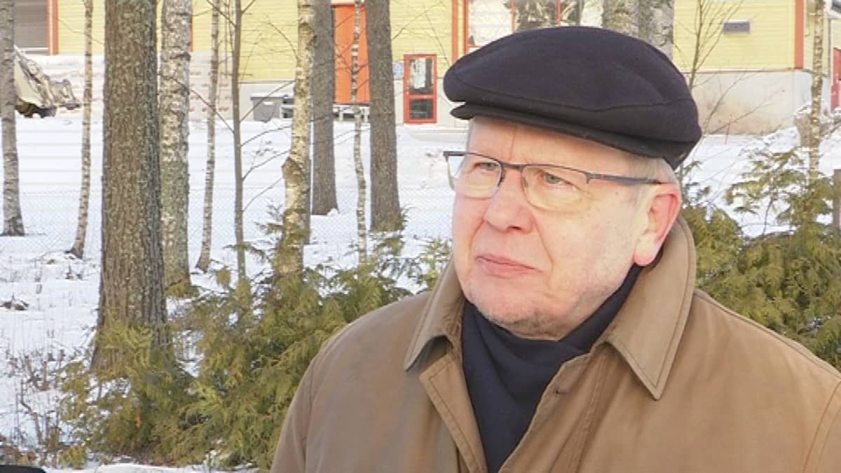 Sotahistorian tutkija Jukka Kulomaa