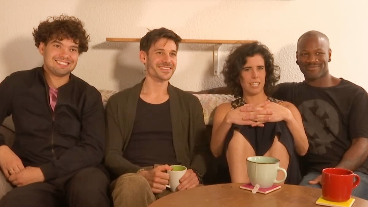 Katso video Berliiniläiset pornonäyttelijät seksineuvojina