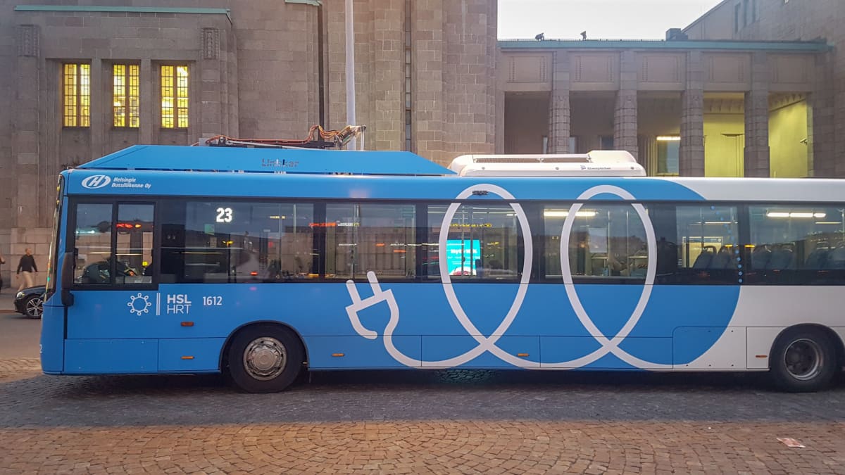 Voiko Bussiin Astua Ilman Lippua Jos Mobiilisovellus Ei Toimi Hsl Emmehan Voi Matkustajaa Siita Rangaista