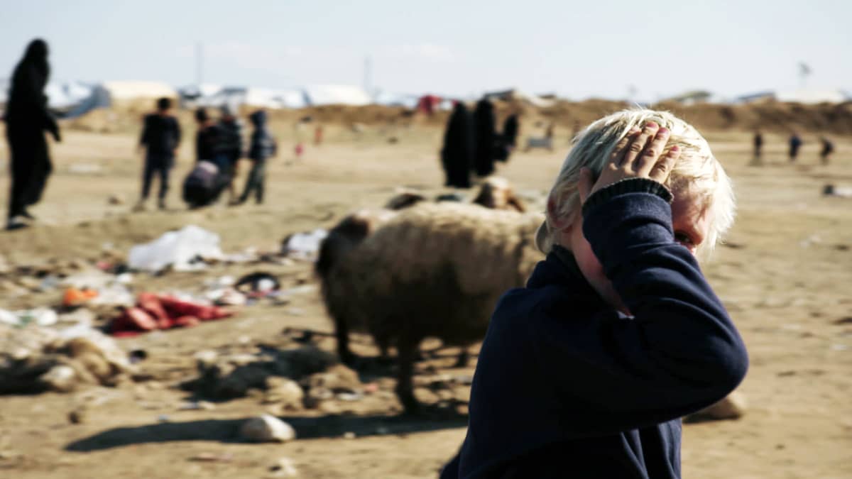  Suomalainen poika al-Holin leirissä Koillis-Syyriassa.