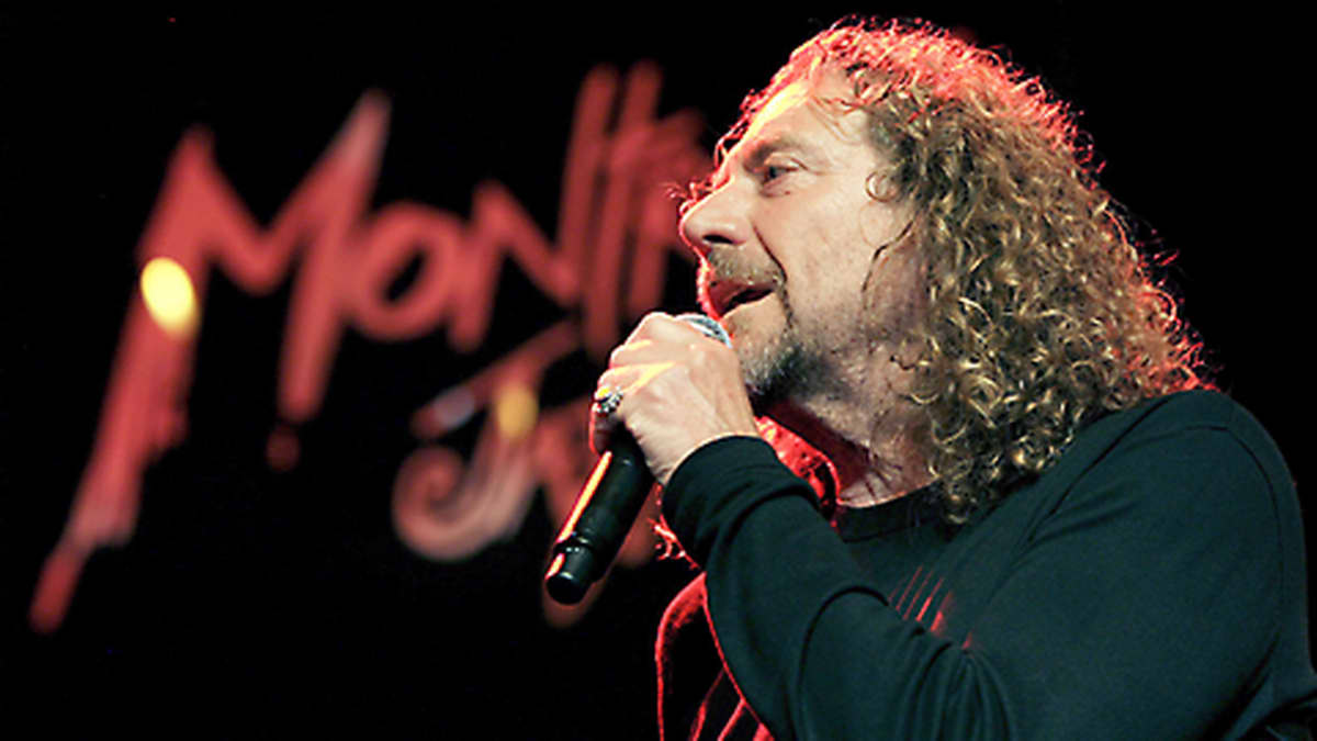 Robert Plant esiintyy Montreaux'n festivaaleilla kesäkuussa 2006