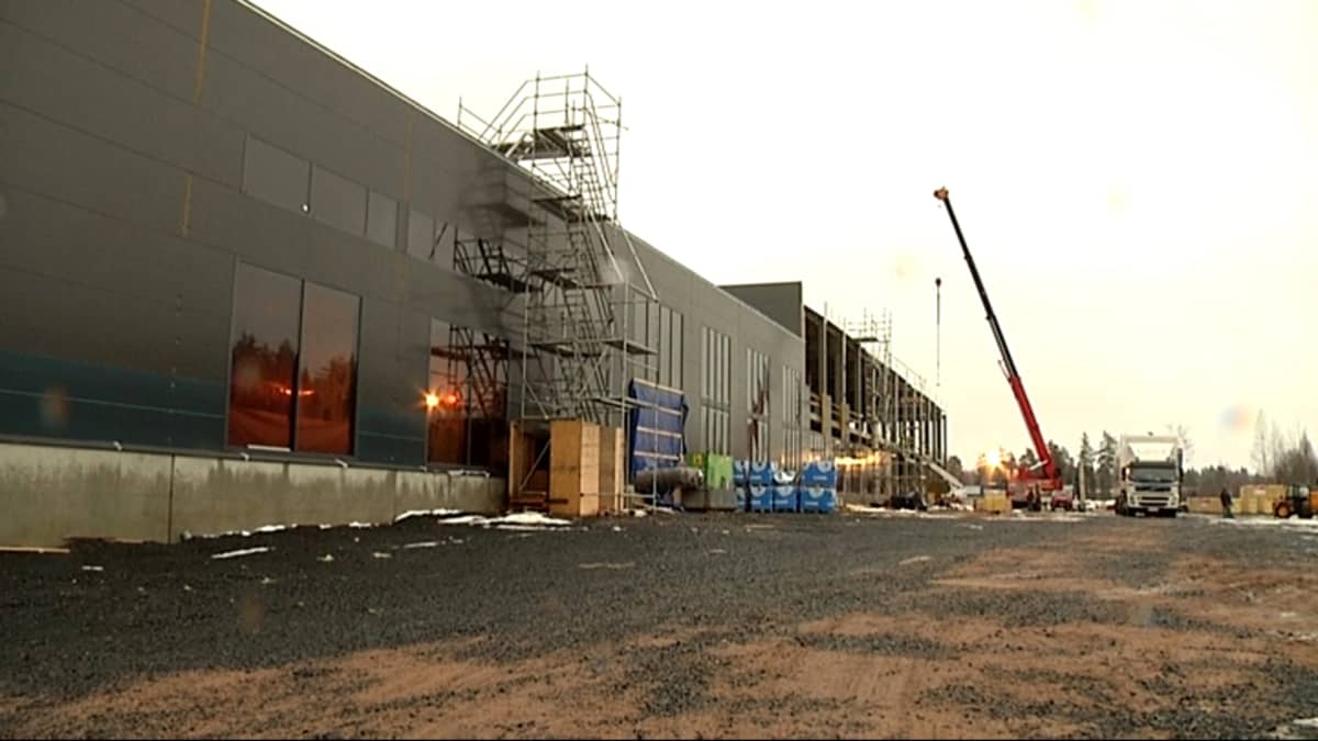 OKA:n rakennustyömaa Lappeenrannan Hyrymäessä. Kauppakeskusrakennustyömaa.