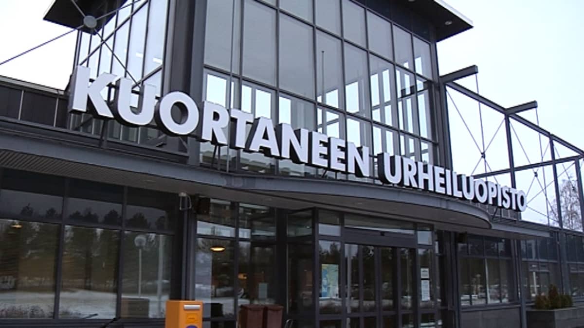 Kuortaneen Urheiluopisto Uskaltaa Laajentaa Jorma Hyytialle Nimikkotupa Yle Uutiset Yle Fi