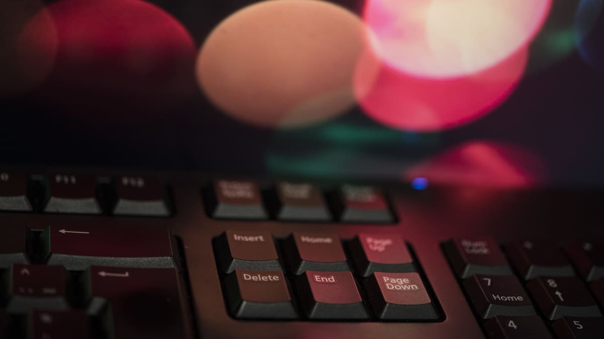 Tietokoneen näppäimistö