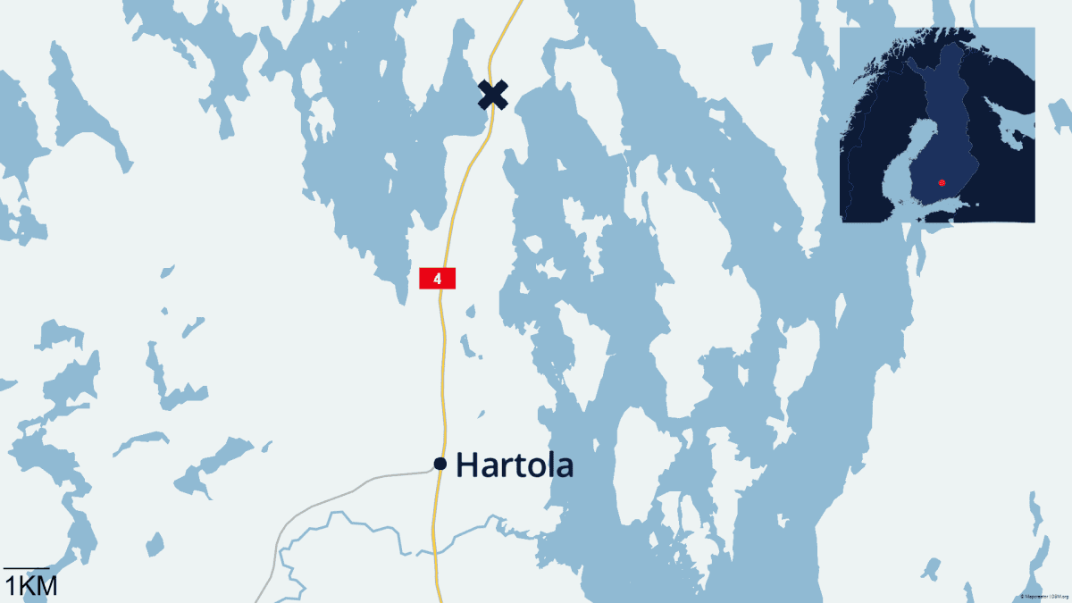 Kaksi rekkaa suistui tieltä liukkaassa kelissä Hartolassa – liikennehäiriö  jatkuu pitkin aamupäivää valtatie 4:llä