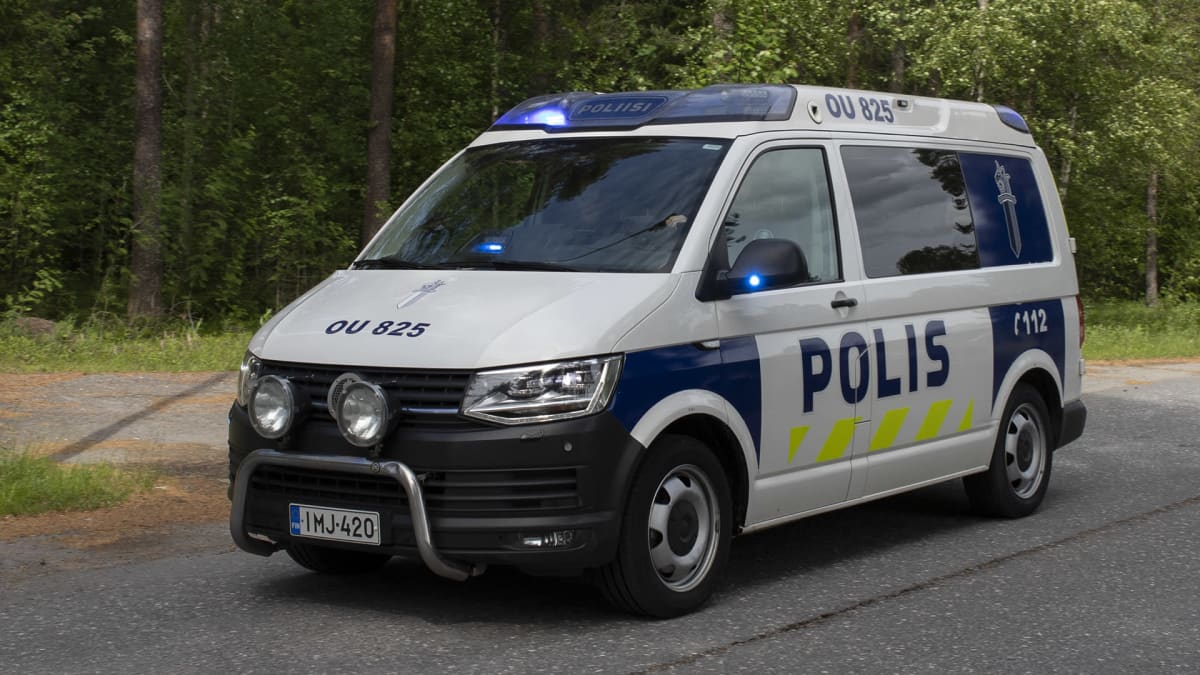 Poliisi valvoo huomenna tehostetusti suojatieturvallisuutta ja  taajamaliikennettä Itä-Suomessa | Yle Uutiset
