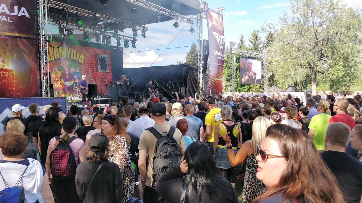 Hämeenlinnassa vilkas festarikesä keskikesällä – Weekend, Mellakka, Wanaja  Festival ja Iskelmäpuisto uskovat yleisöä riittävän