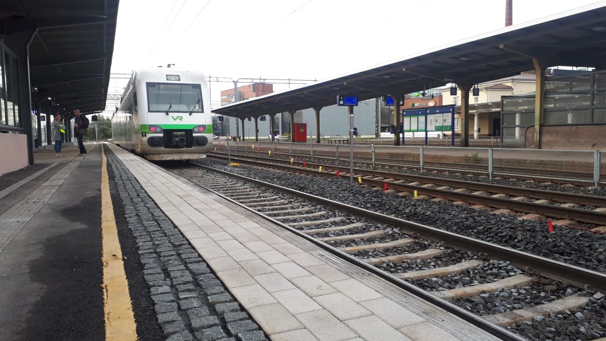 Rautatieaseman remontti etenee Riihimäellä ja siirtyy nyt laiturille 1 |  Yle Uutiset