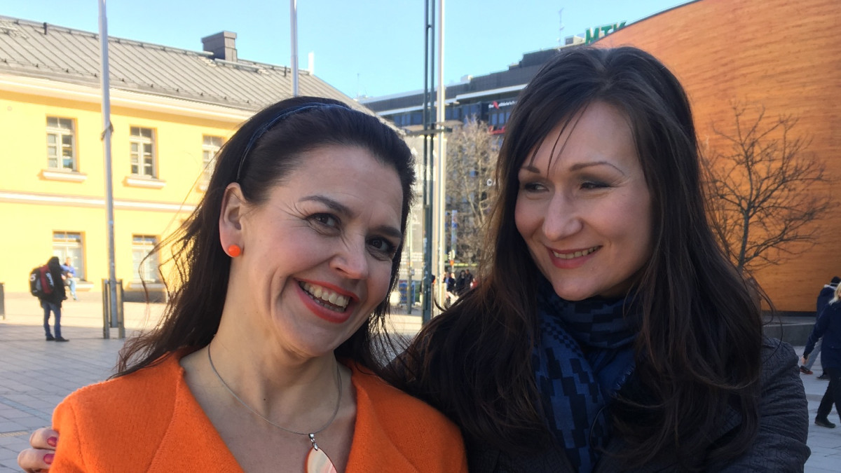 Jaana Hautala ja Helena Lappeteläinen