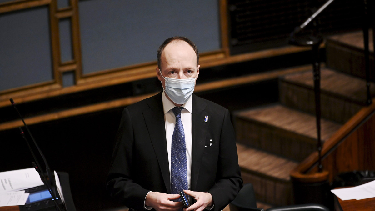 Perussuomalaisten Jussi Halla-aho eduskunnan täysistunnossa Helsingissä 11. marraskuuta 2020.