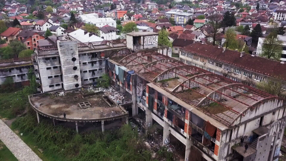 vanhainkoti drone-kuvassa