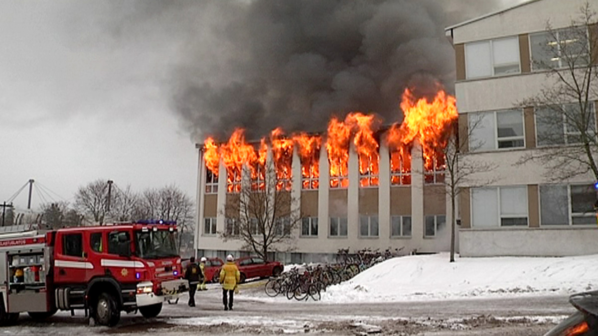 Kuvahaun tulos haulle kouvolan yhteiskoulun tulipalo