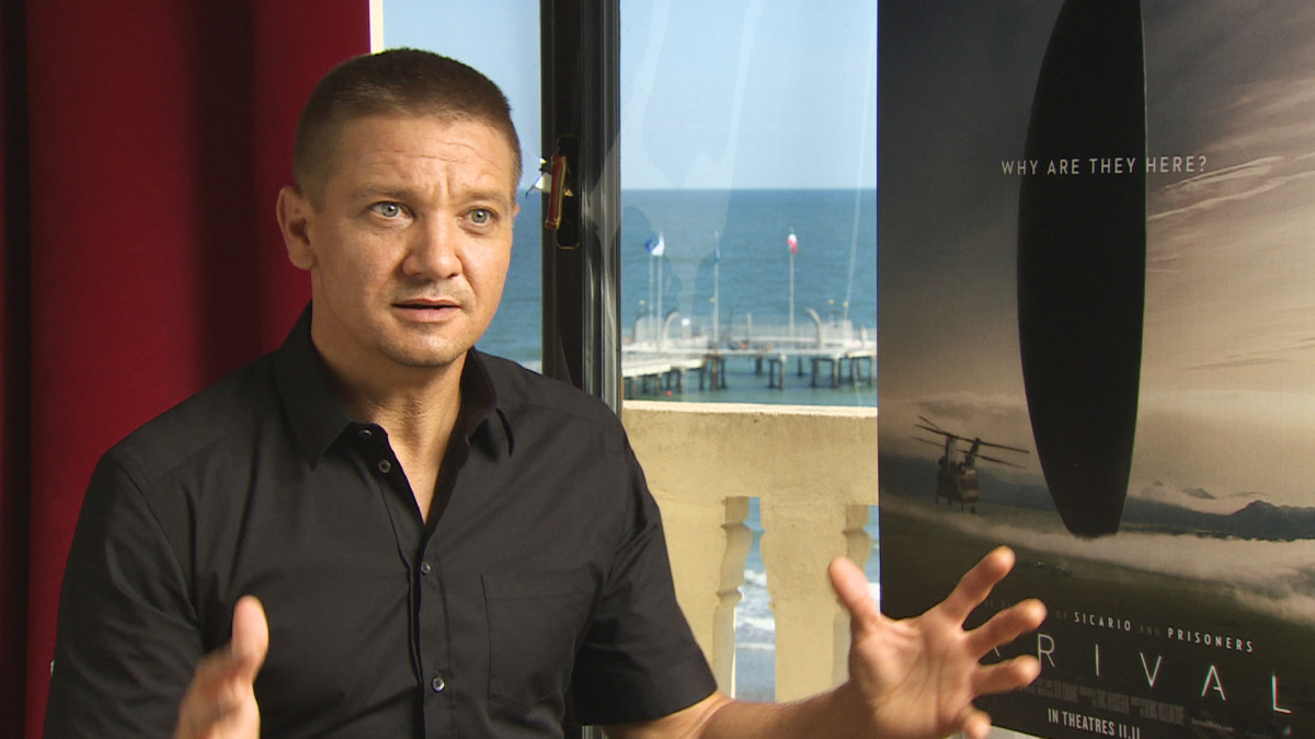 Jeremy Renner.