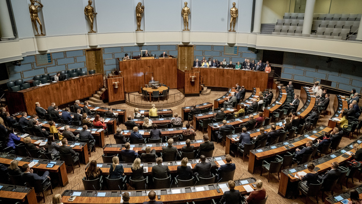 Eduskunta Väittelee Oppositiopuolueiden Vaihtoehtobudjeteista – Katso ...