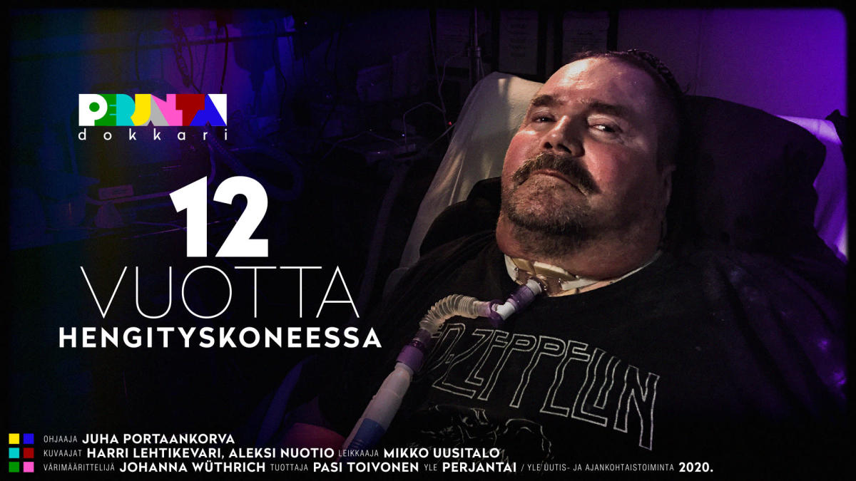 Mies hengityskoneessa.