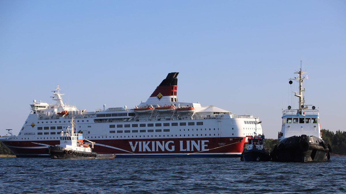 M/S Amorellan siirto Järsön saaren edustalla 23.9.2020.