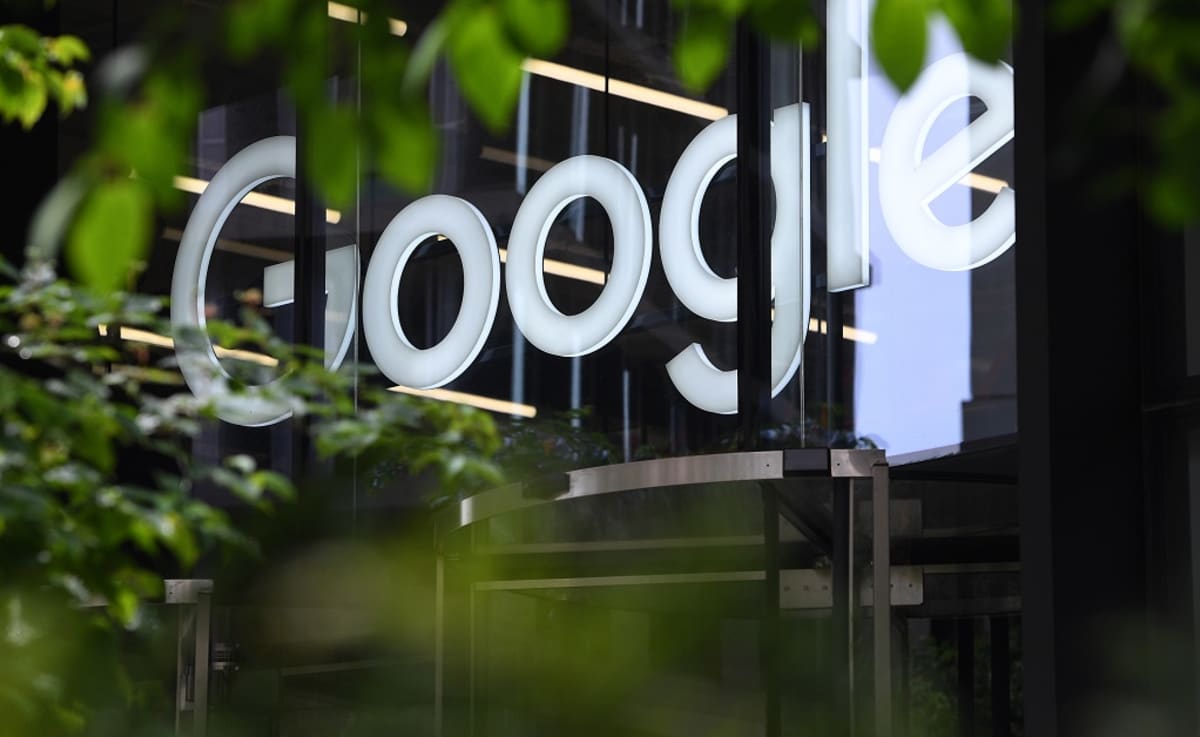 Googlen logo näkyy yhtiön Lontoon toimistorakennuksen seinällä.