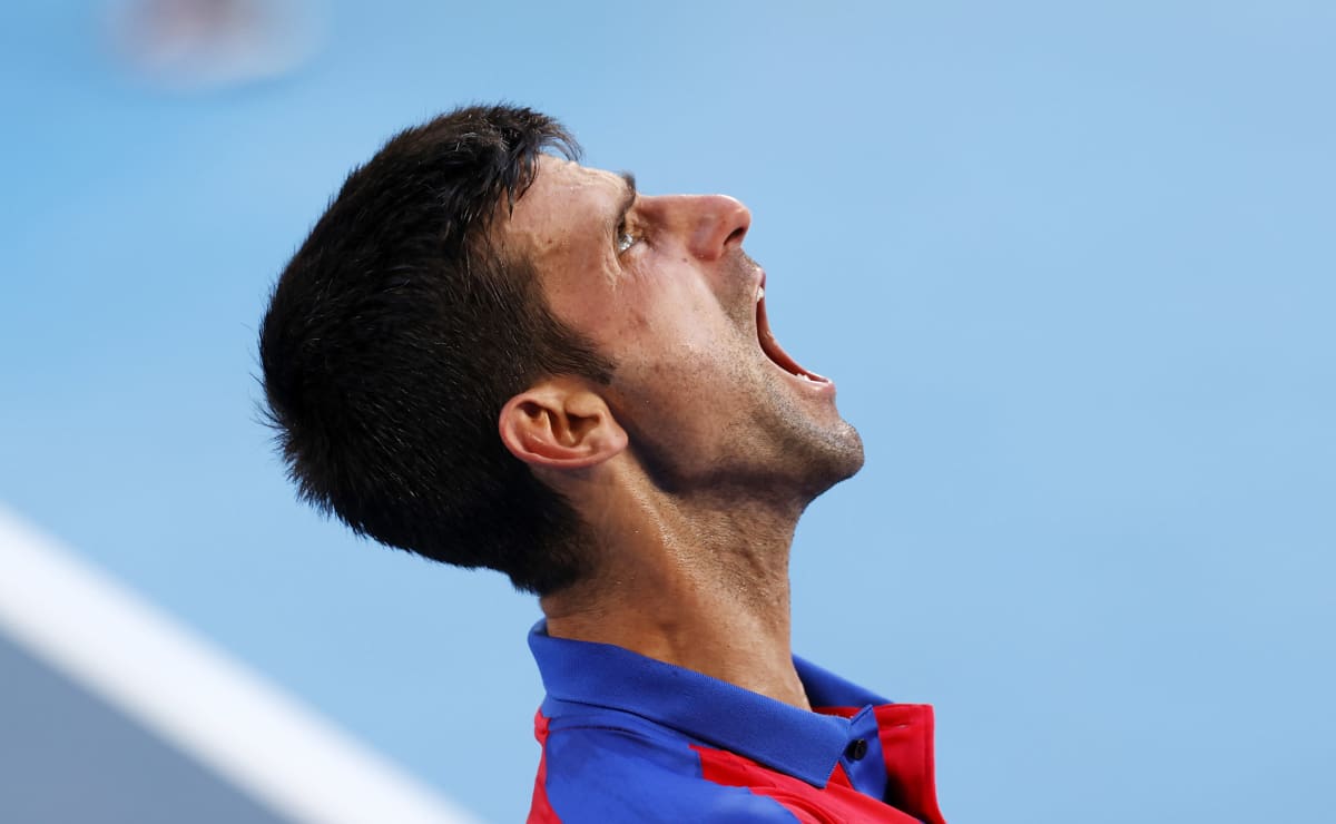 Novak Djokovic ropar frustrerat.