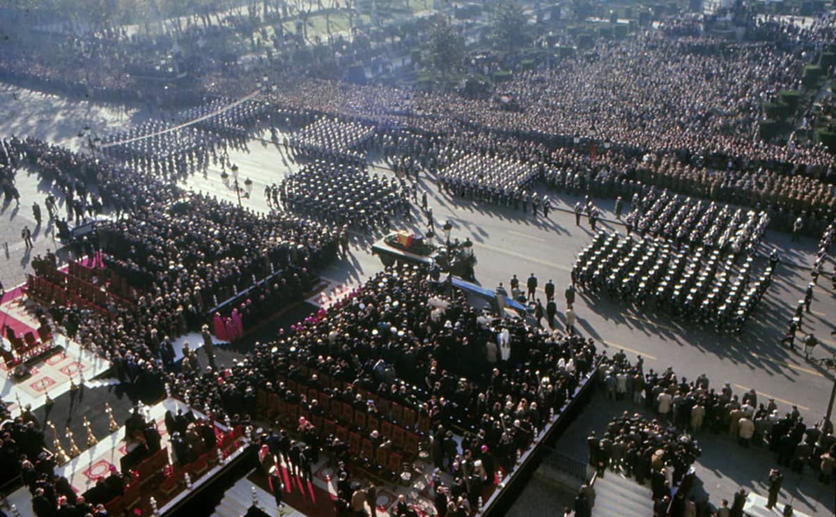 Francisco Franco hautajaiset.