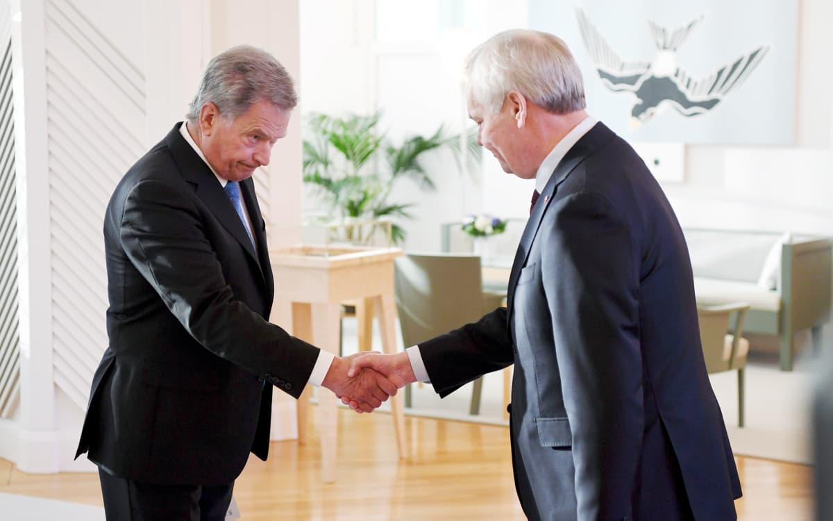 Pääministeri Antti Rinne pyysi eroaan presidentti Sauli Niinistöltä