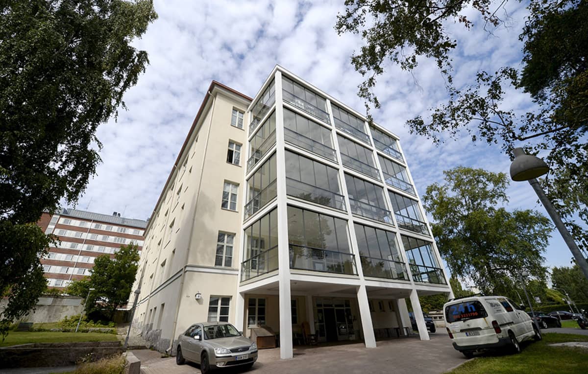 Helsingin Koskelan sairaala-alueelle avataan tilapäinen vastaanottokeskus turvapaikanhakijoille.