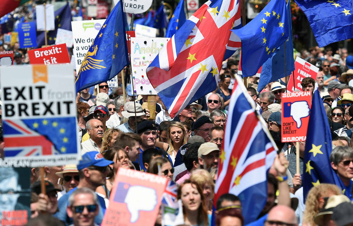 Uutta kansanäänestystä vaadittiin mielenosoituksessa Lontoossa kesäkuussa 2018.