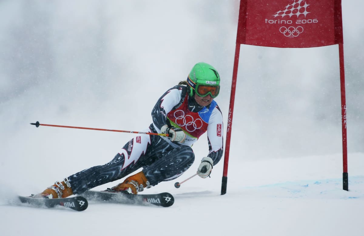 Tanja Poutiainen laski suurpujottelun olympiahopeaa Torinossa 2006. Näissä kisoissa alppihiihto oli yksi kahdeksasta lajista, joista Suomi sai mitalin.