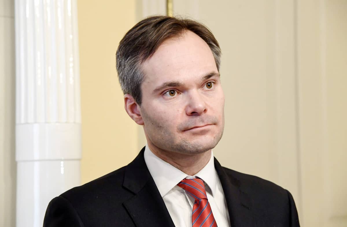 Sisäministeri Kai Mykkänen